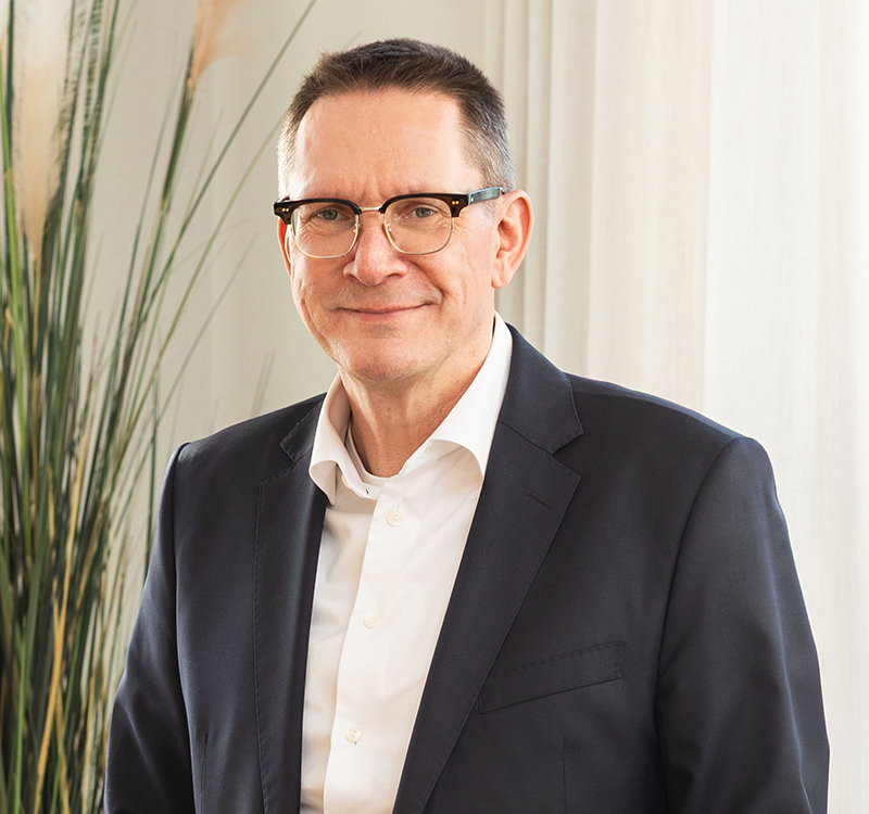 anwalt_michael_schroeder